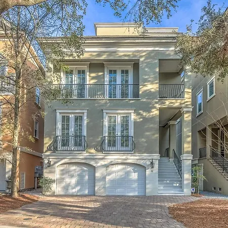 11 Corine Lane Villa